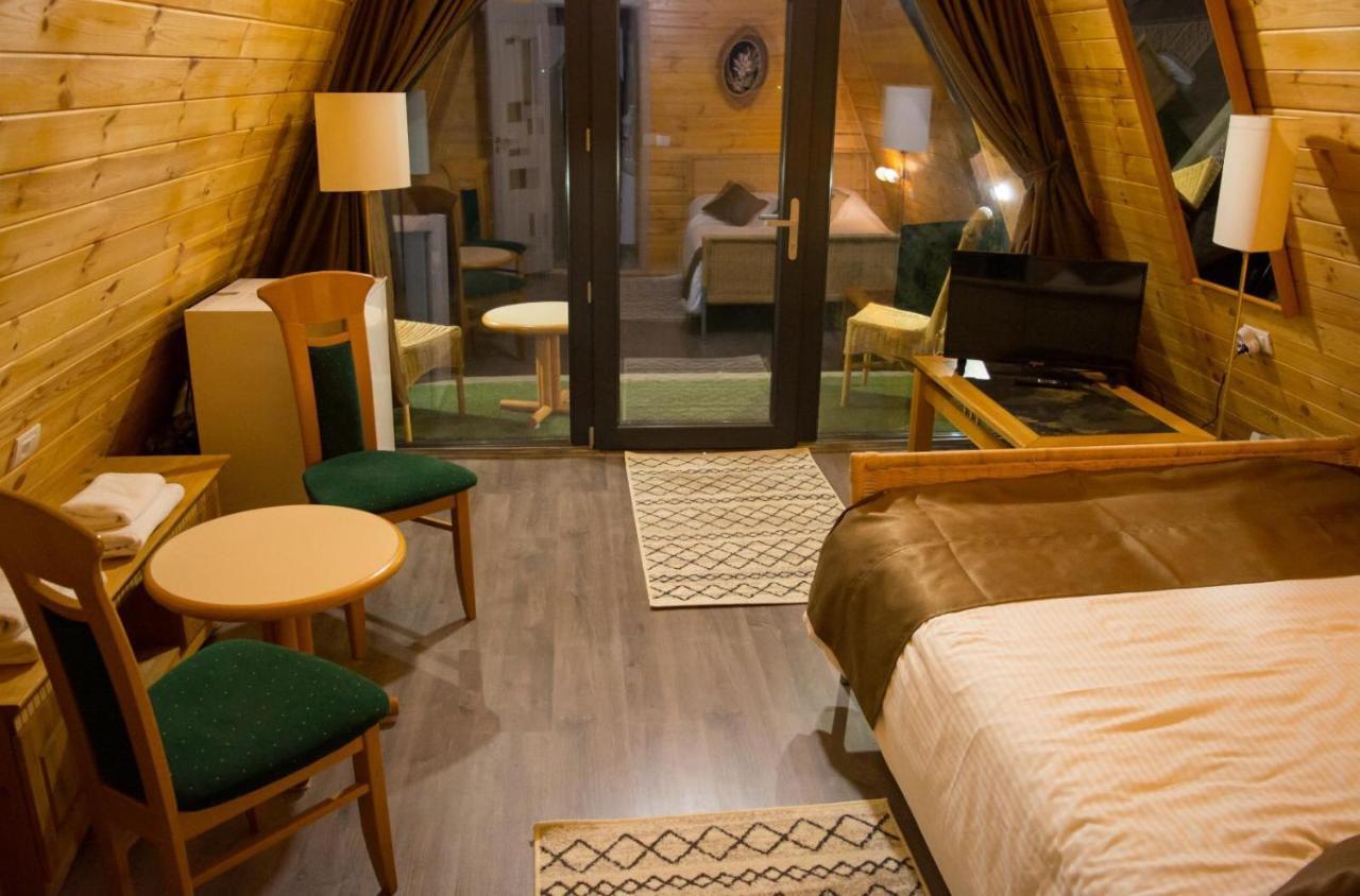 Hotel Casute Din Lemn Jiblea Veche Zewnętrze zdjęcie